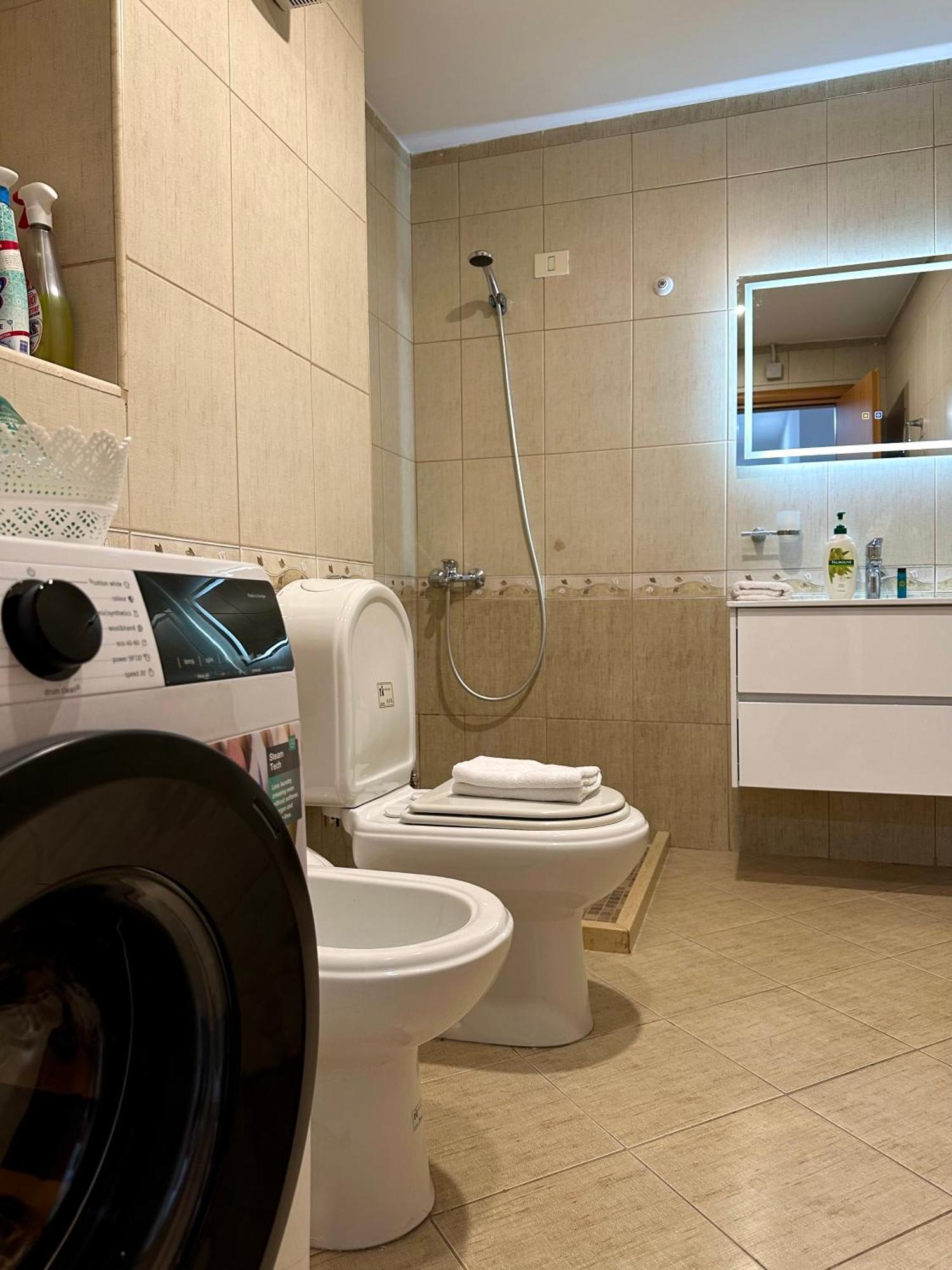 טיראנה Olis Place מראה חיצוני תמונה