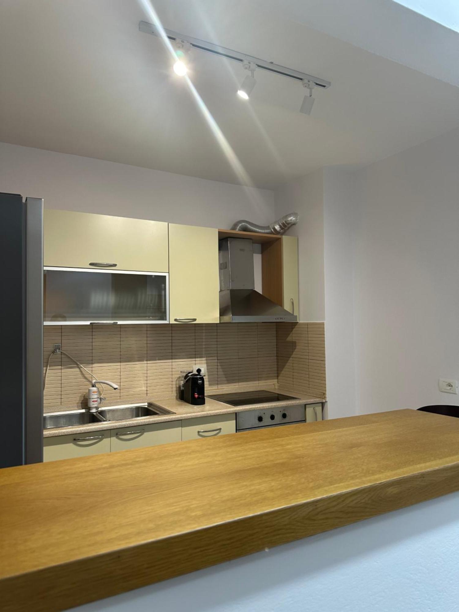 טיראנה Olis Place מראה חיצוני תמונה